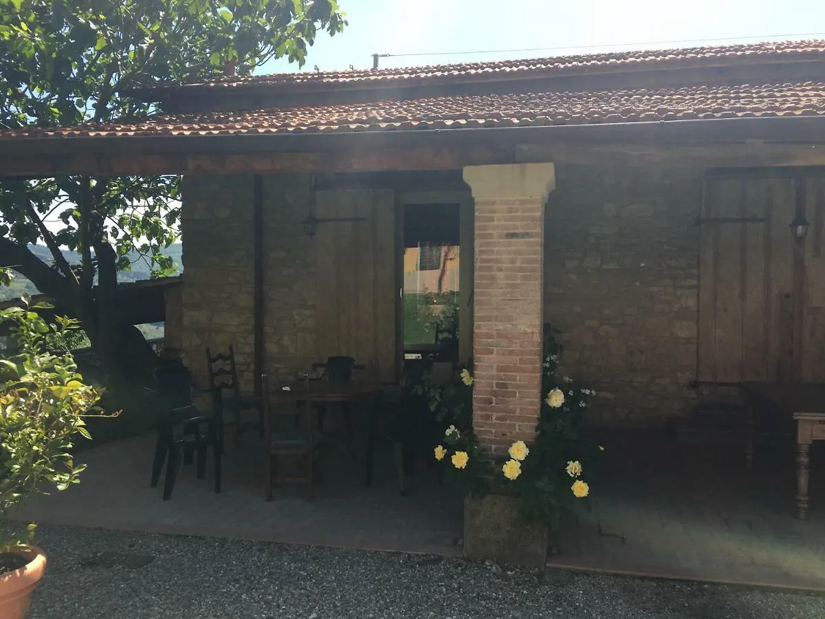 فيلا I Casali Del Trebbiolo Molino del Piano مزرعة للإقامة